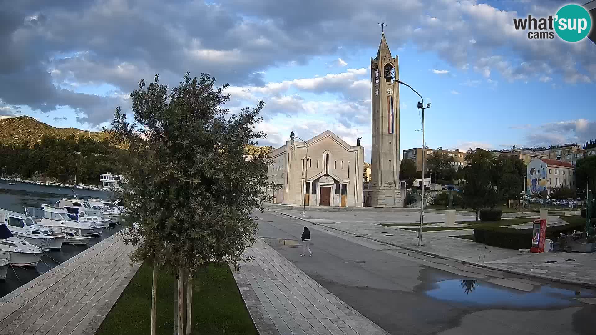 Ploče Cámara web | Vistas cautivadoras de Riva y la Catedral
