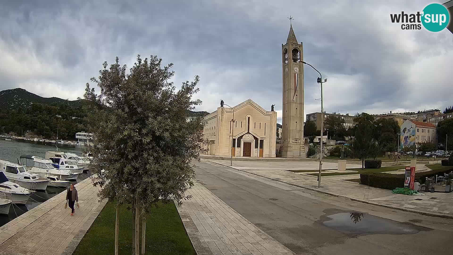 Spletna kamera Ploče | Osupljiv pogled na Rivo in katedralo