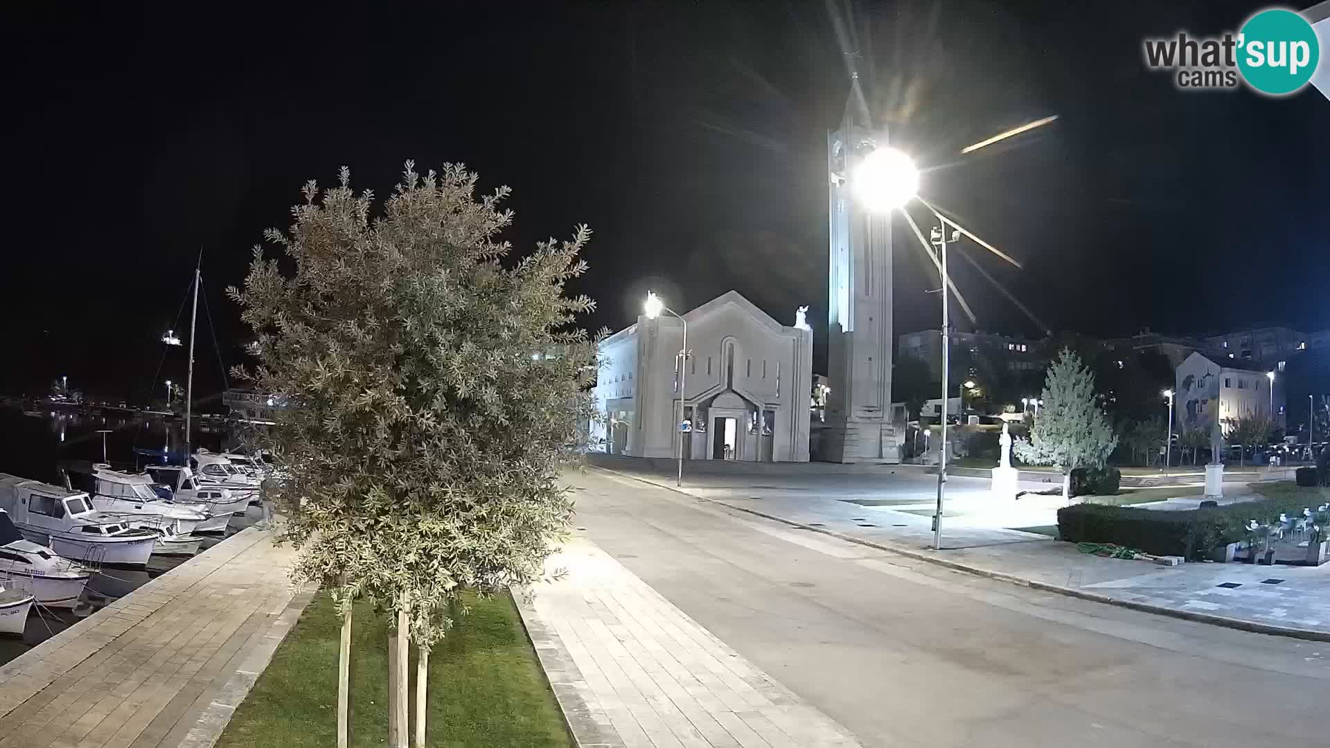 Ploče Webcam | Captivating Views of Riva and the Cathedral