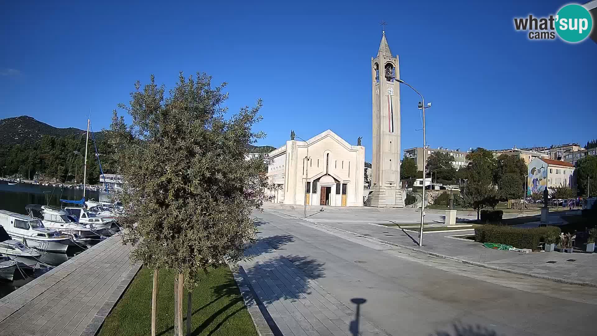 Spletna kamera Ploče | Osupljiv pogled na Rivo in katedralo