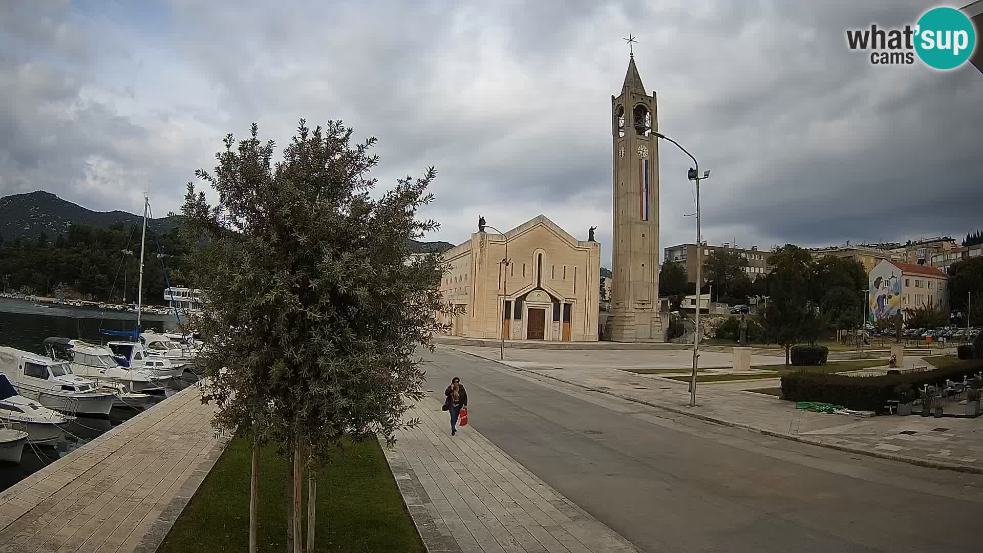 Ploče Cámara web | Vistas cautivadoras de Riva y la Catedral