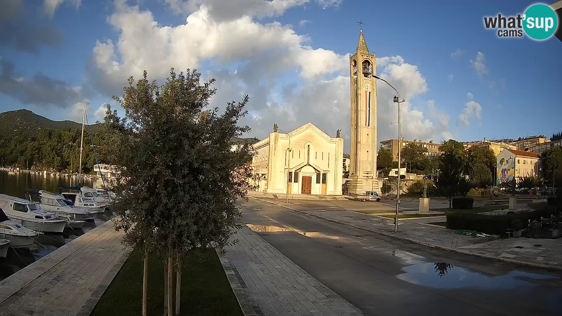 Ploče Cámara web | Vistas cautivadoras de Riva y la Catedral