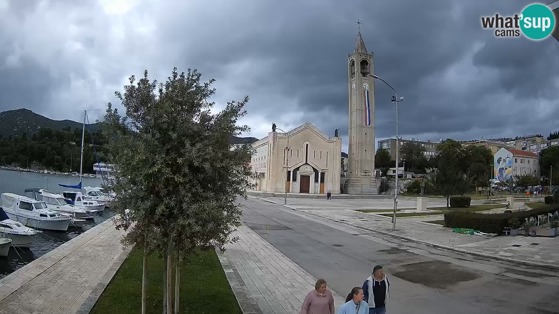 Spletna kamera Ploče | Osupljiv pogled na Rivo in katedralo