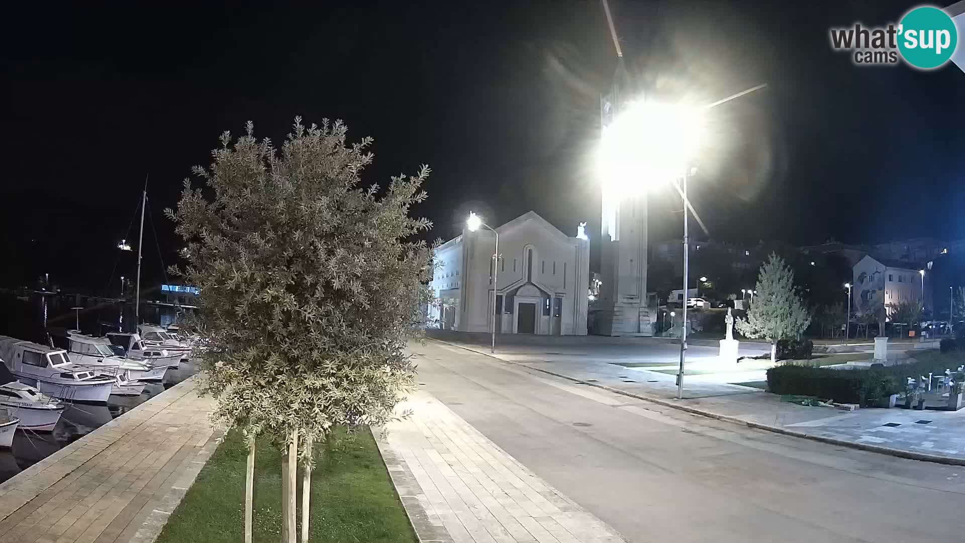 Spletna kamera Ploče | Osupljiv pogled na Rivo in katedralo