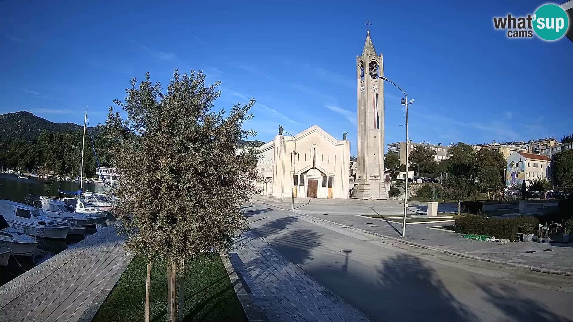 Ploče Cámara web | Vistas cautivadoras de Riva y la Catedral