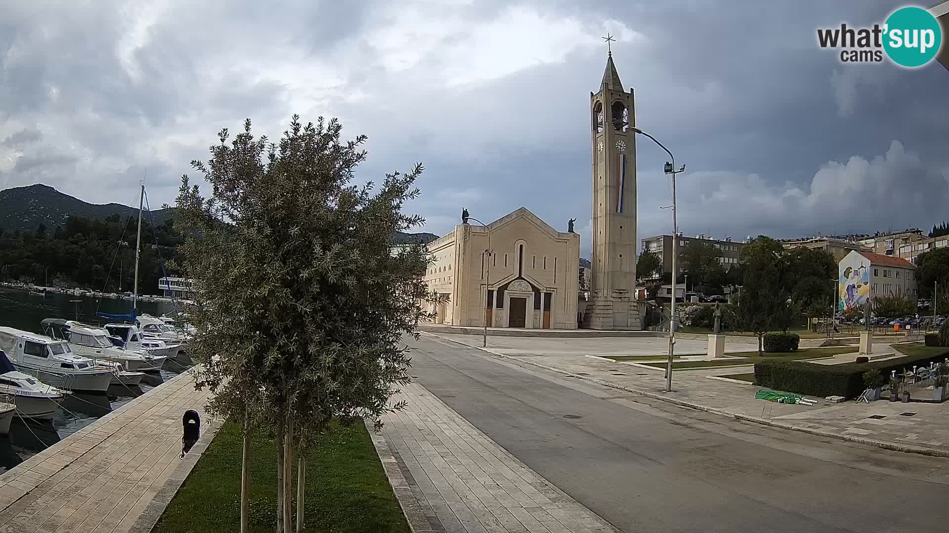Ploče Webcam | Captivating Views of Riva and the Cathedral