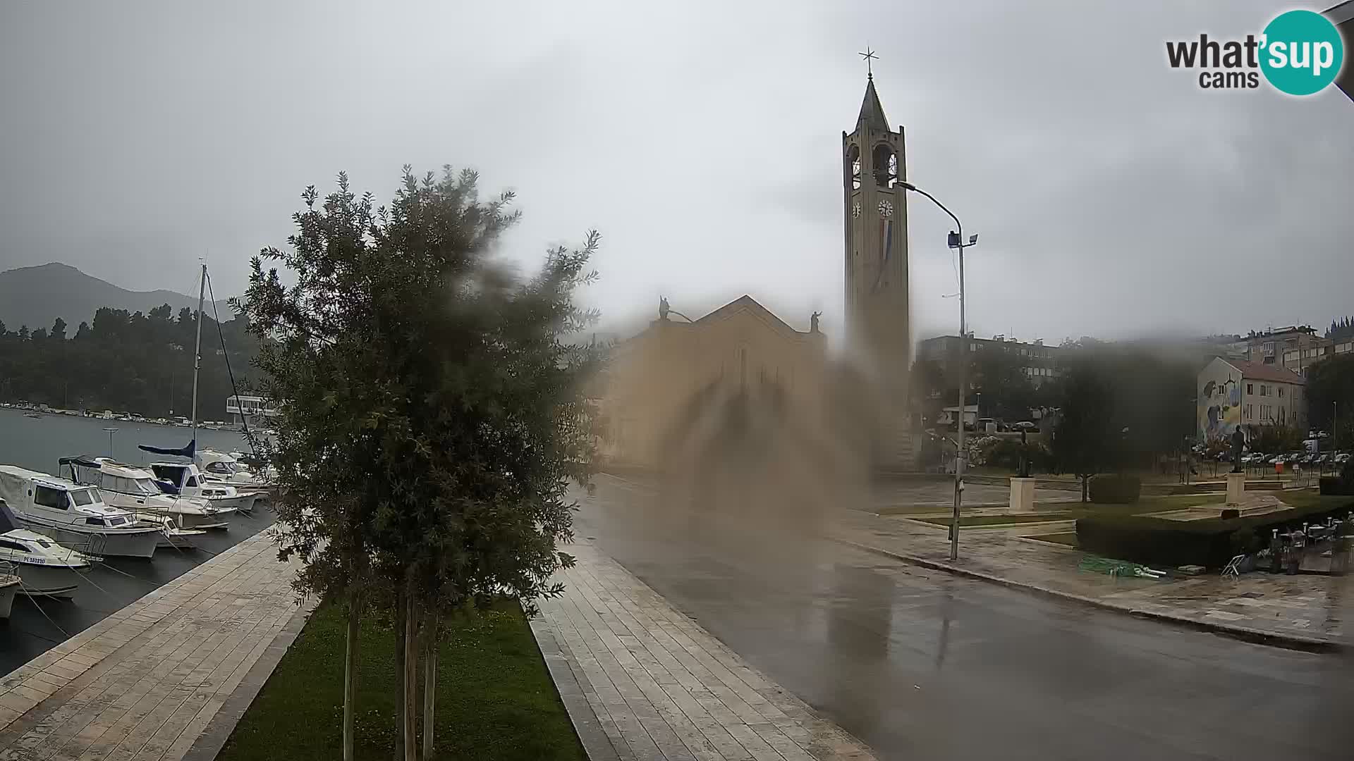 Ploče Cámara web | Vistas cautivadoras de Riva y la Catedral