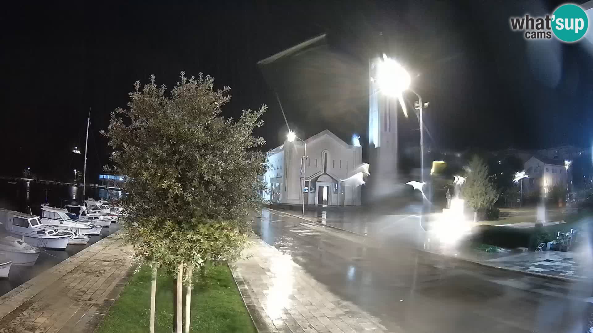 Ploče Webcam | Captivating Views of Riva and the Cathedral