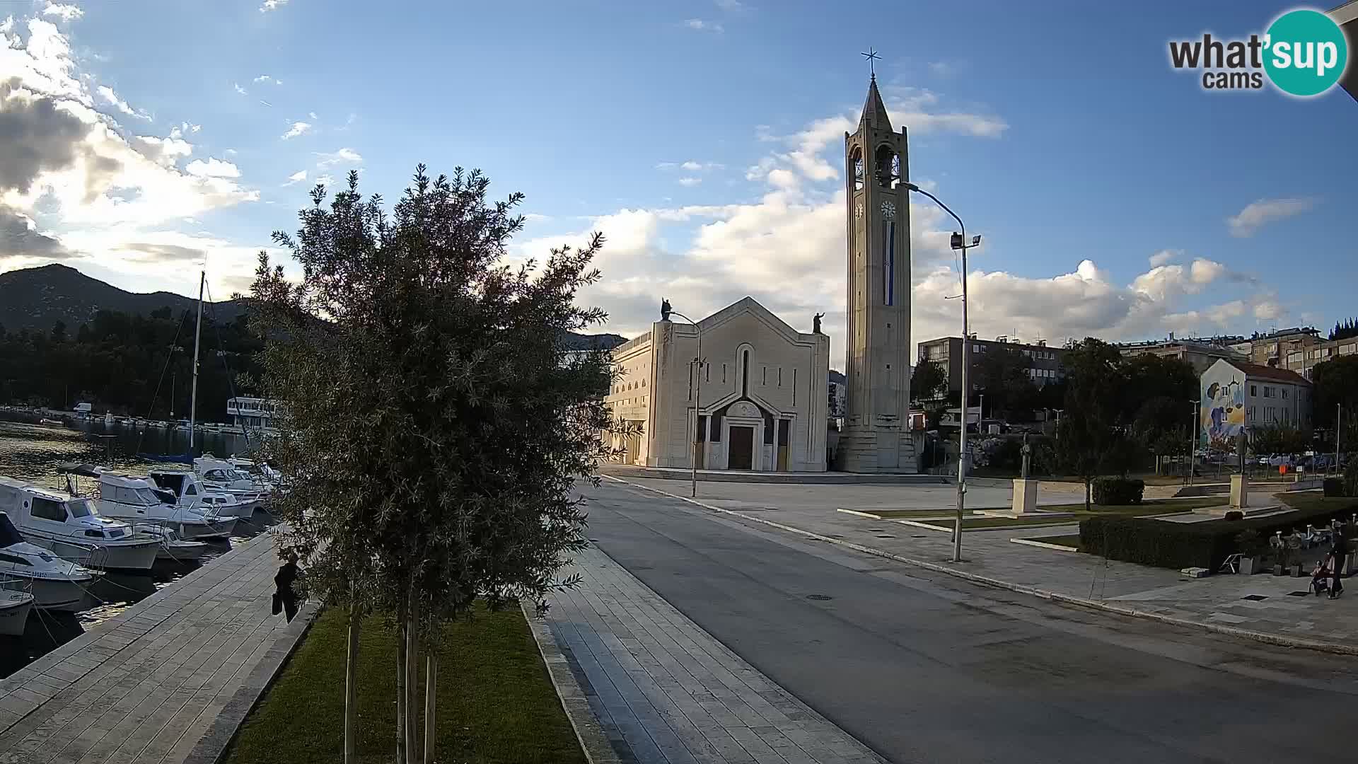 Ploče Cámara web | Vistas cautivadoras de Riva y la Catedral