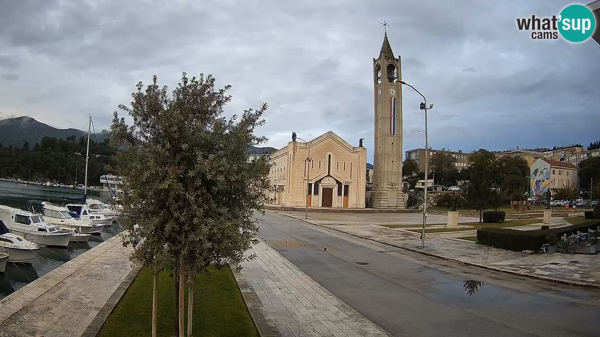 Ploče Cámara web | Vistas cautivadoras de Riva y la Catedral