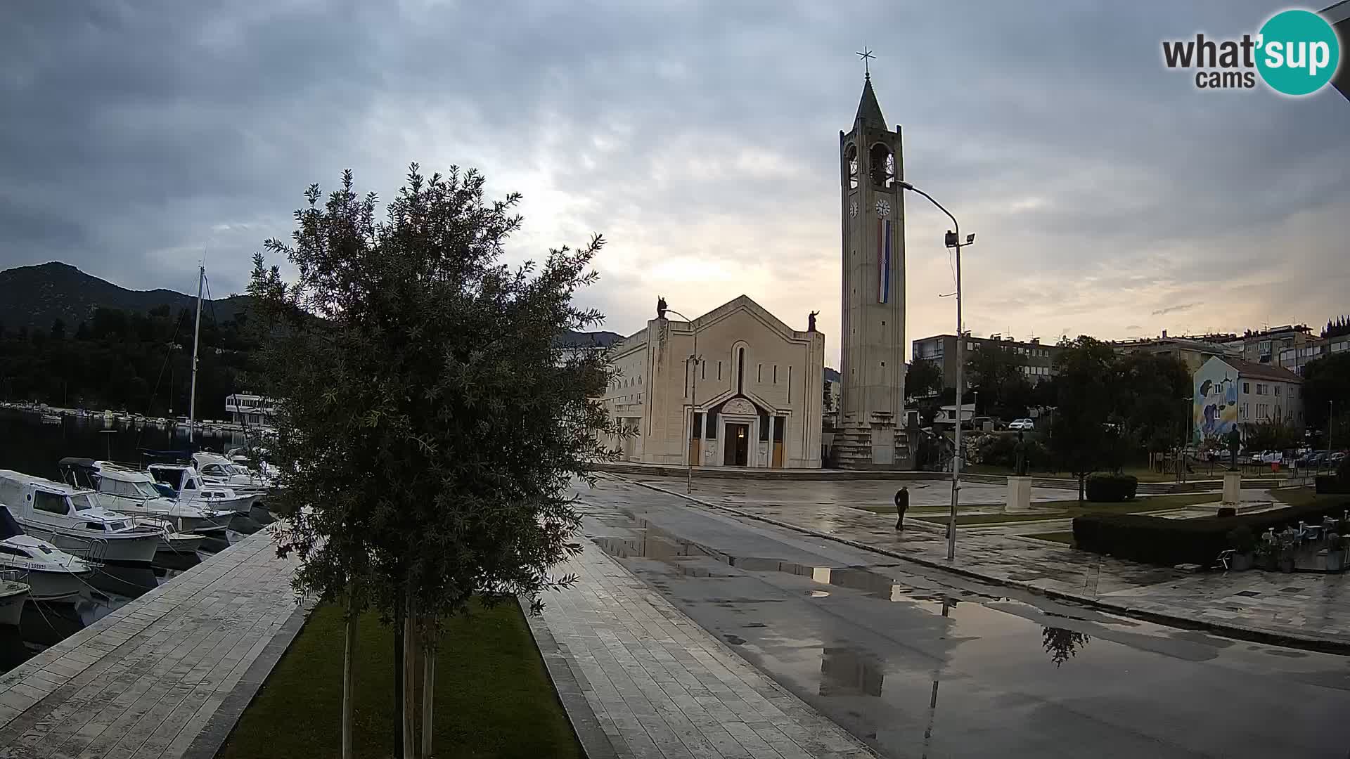 Spletna kamera Ploče | Osupljiv pogled na Rivo in katedralo