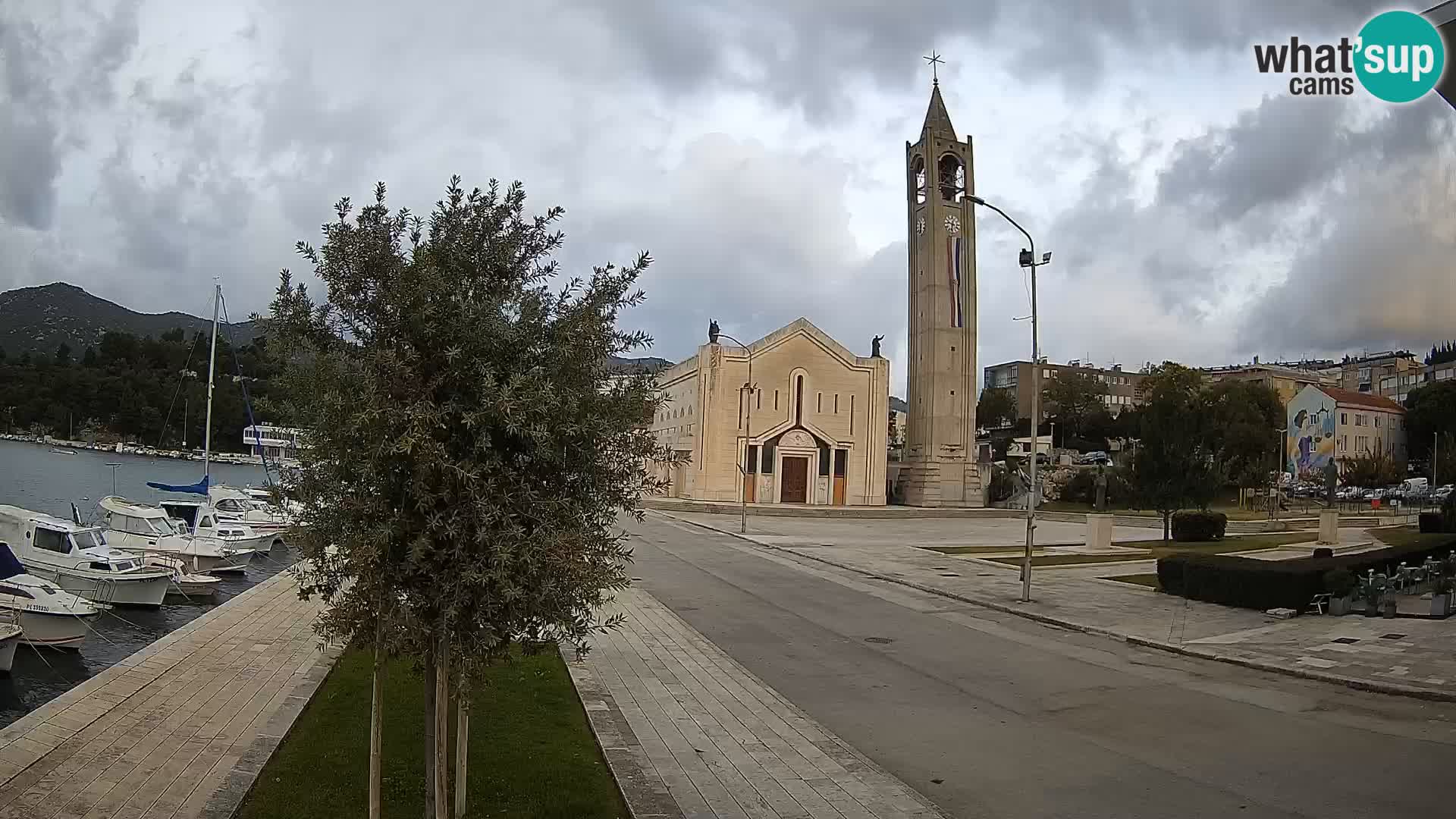 Webcam Ploče | Fesselnde Ausblicke auf Riva und die Kathedrale