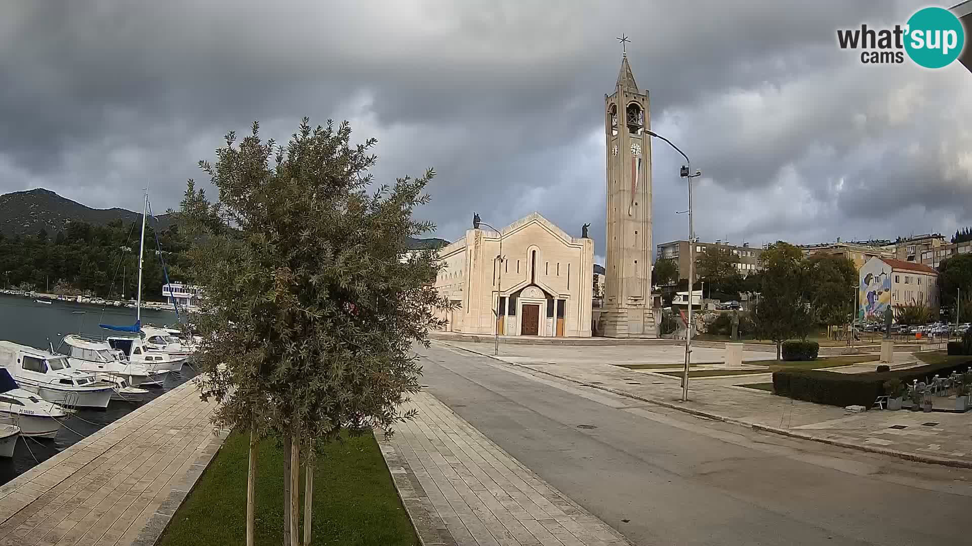 Spletna kamera Ploče | Osupljiv pogled na Rivo in katedralo