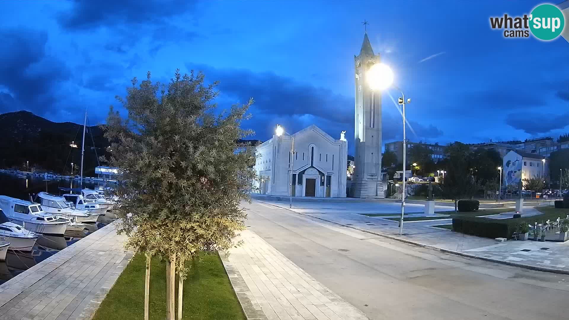 Ploče Cámara web | Vistas cautivadoras de Riva y la Catedral