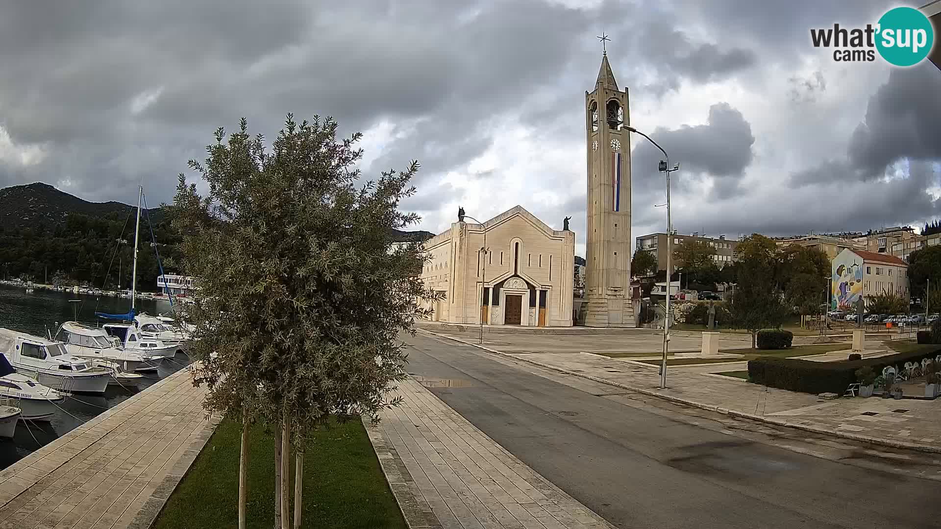 Ploče Cámara web | Vistas cautivadoras de Riva y la Catedral