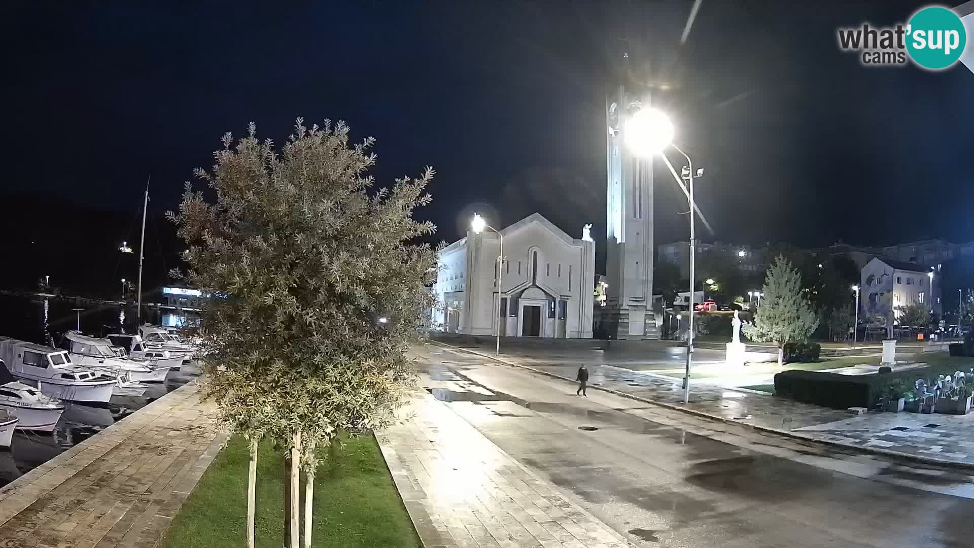 Ploče Webcam | Captivating Views of Riva and the Cathedral