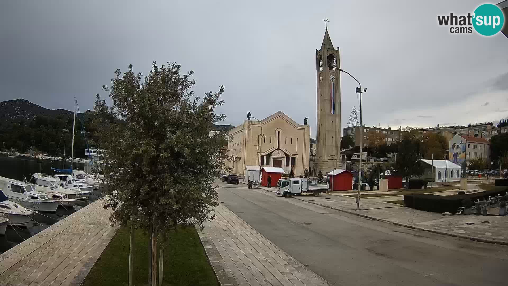 Ploče Cámara web | Vistas cautivadoras de Riva y la Catedral