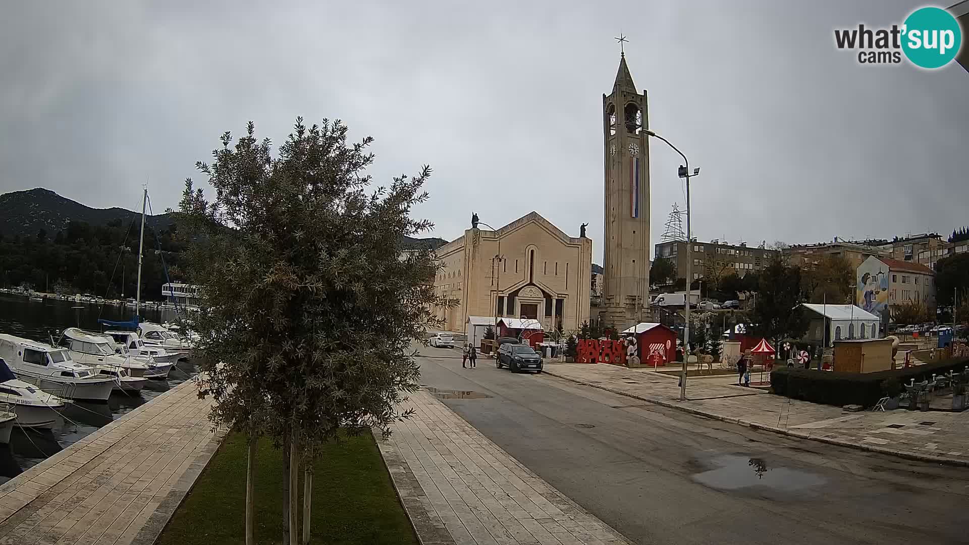 Spletna kamera Ploče | Osupljiv pogled na Rivo in katedralo