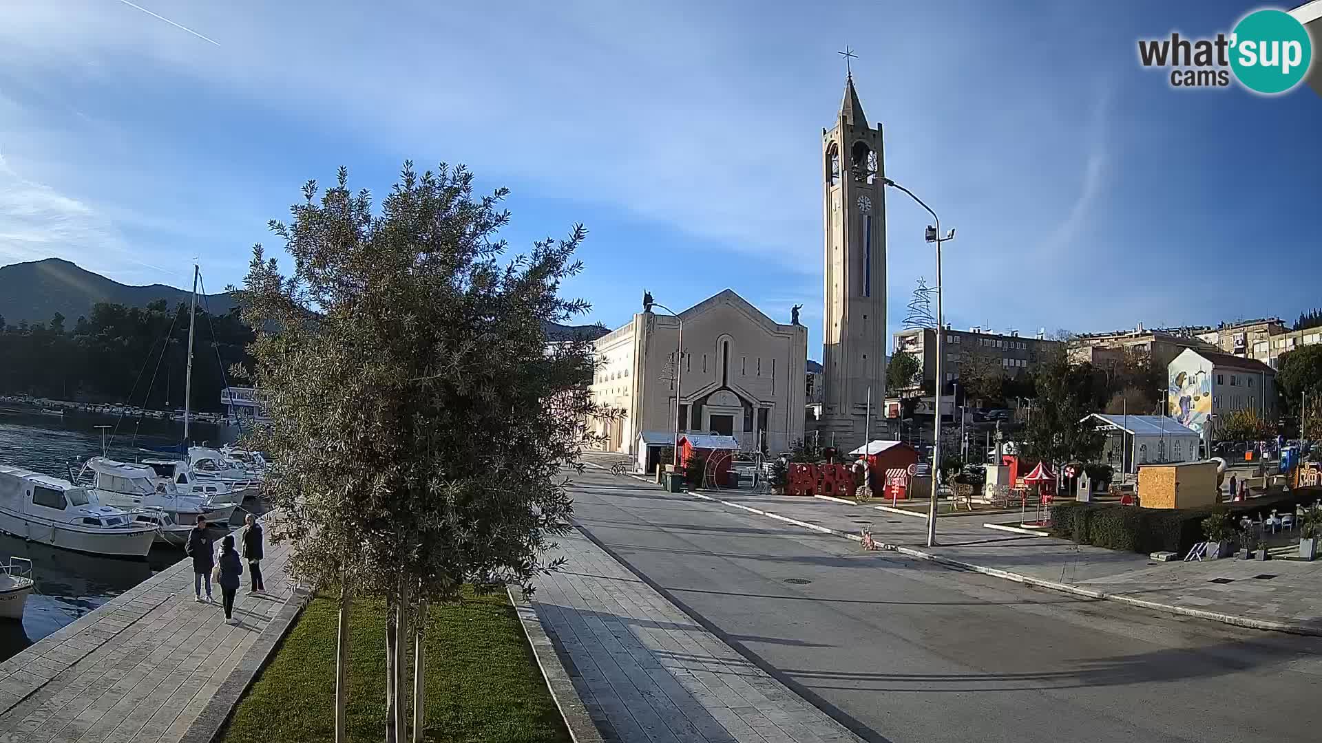Ploče Cámara web | Vistas cautivadoras de Riva y la Catedral