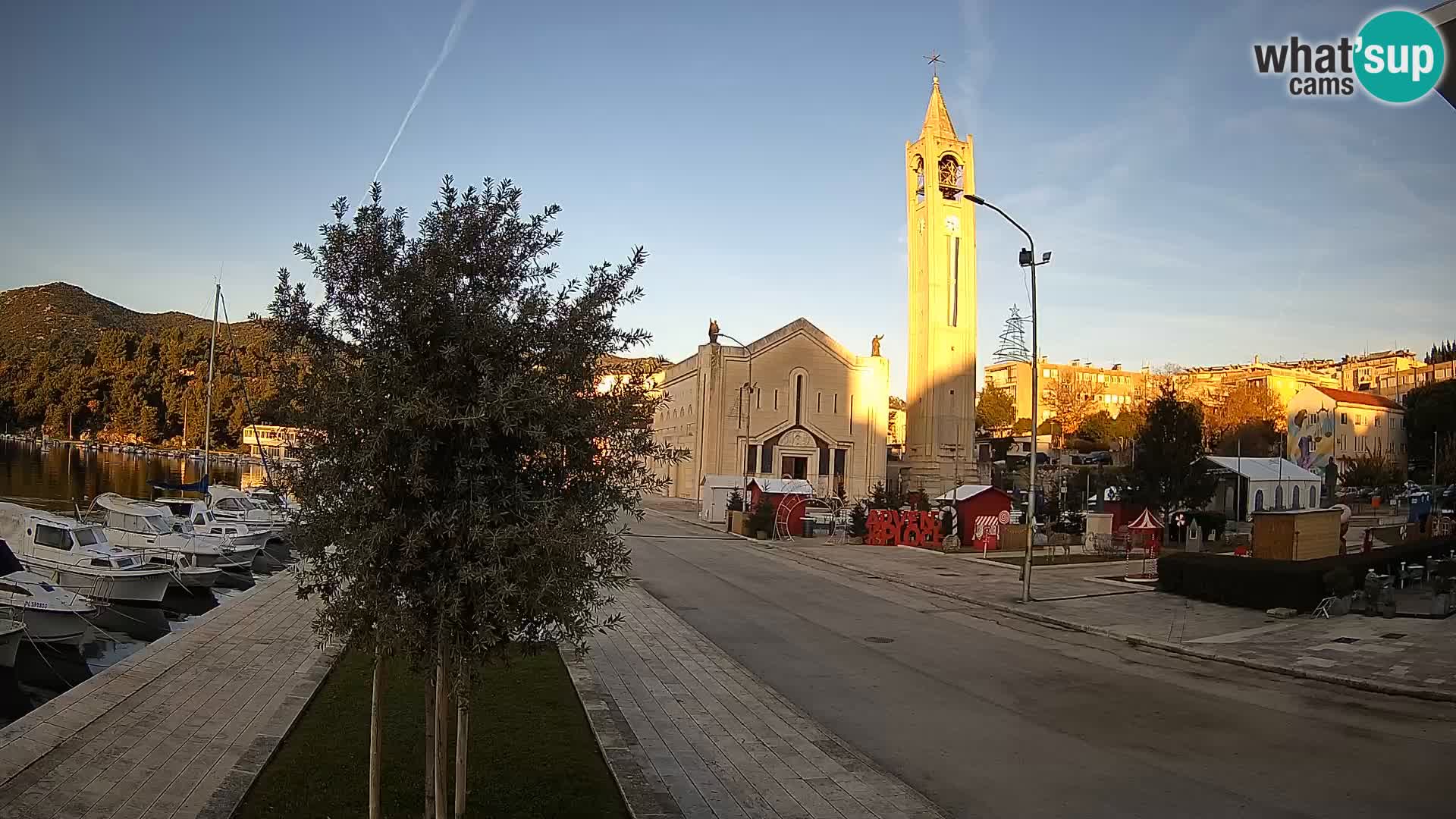 Webcam Ploče | Fesselnde Ausblicke auf Riva und die Kathedrale