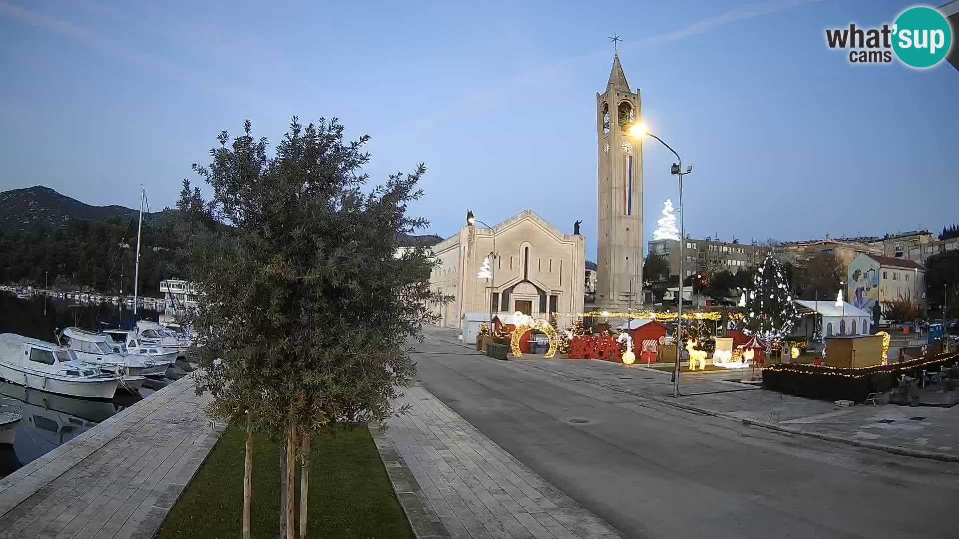 Webcam Ploče | Fesselnde Ausblicke auf Riva und die Kathedrale