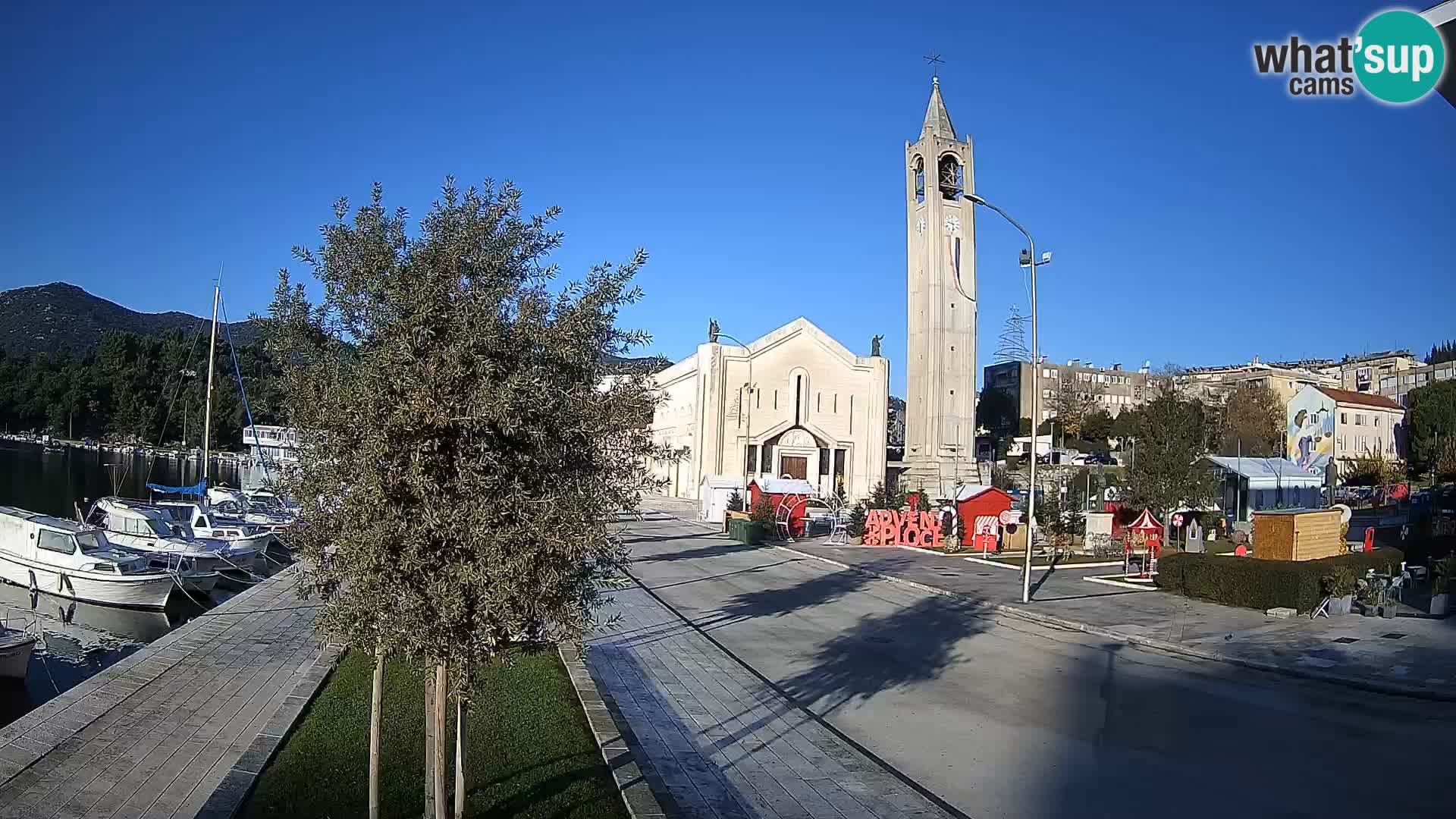 Spletna kamera Ploče | Osupljiv pogled na Rivo in katedralo