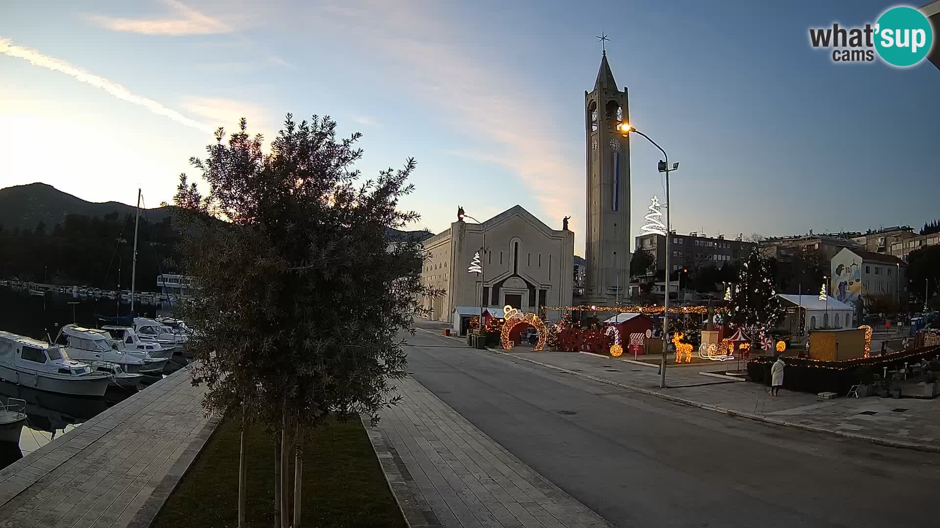 Webcam Ploče | Fesselnde Ausblicke auf Riva und die Kathedrale
