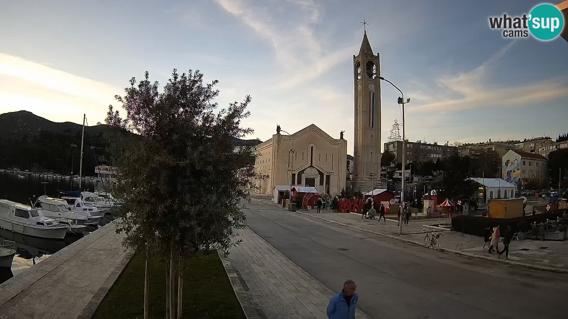 Spletna kamera Ploče | Osupljiv pogled na Rivo in katedralo