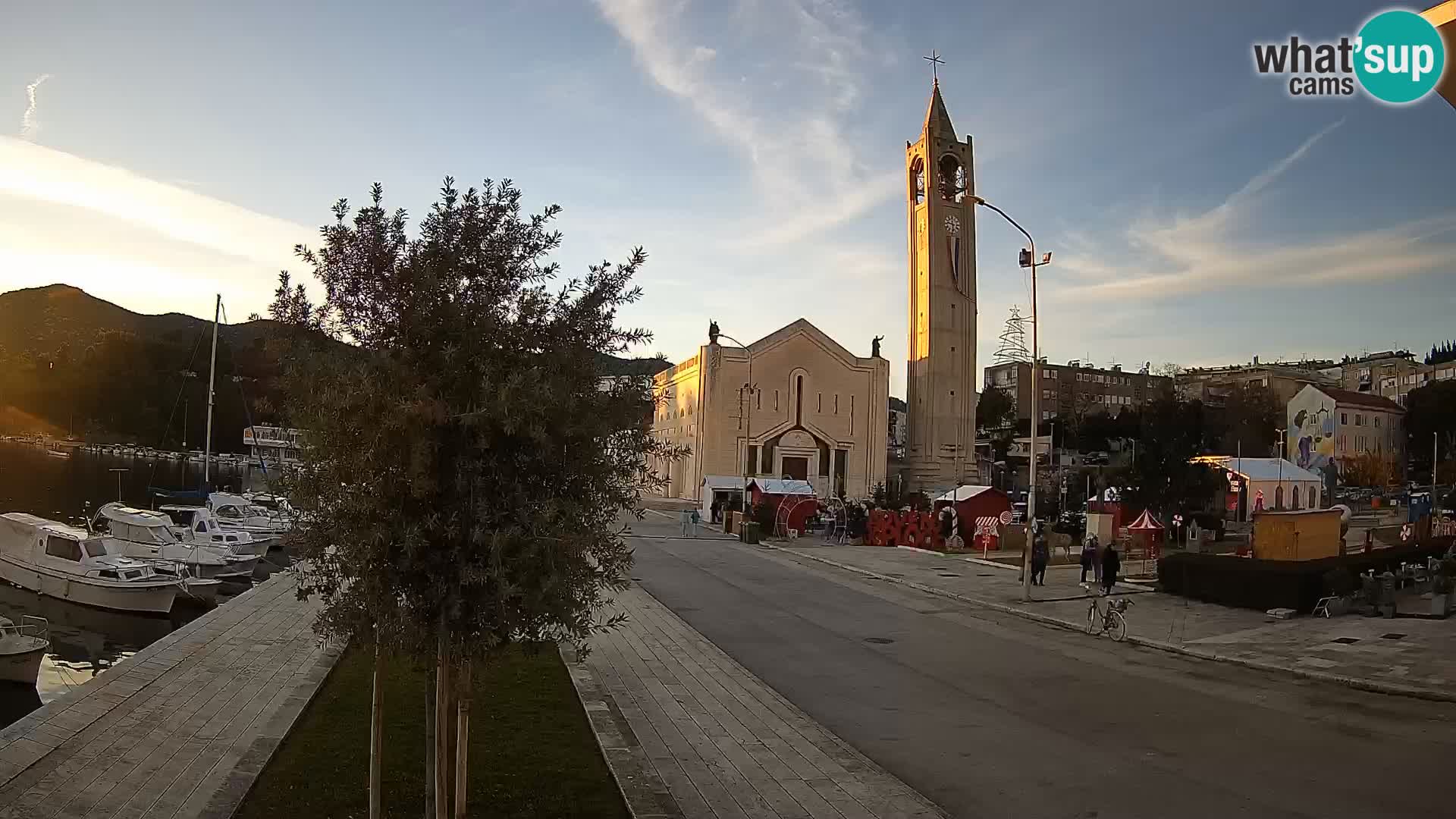 Ploče Cámara web | Vistas cautivadoras de Riva y la Catedral