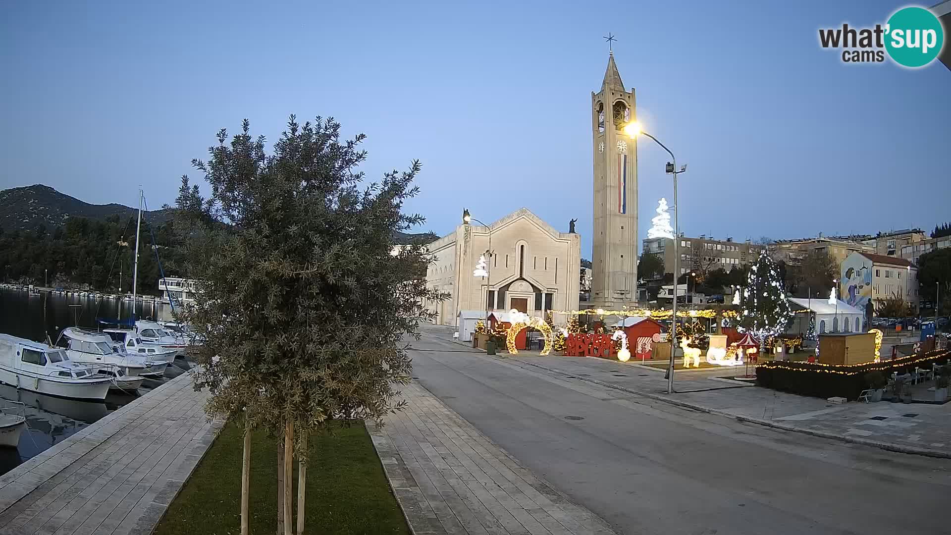 Spletna kamera Ploče | Osupljiv pogled na Rivo in katedralo