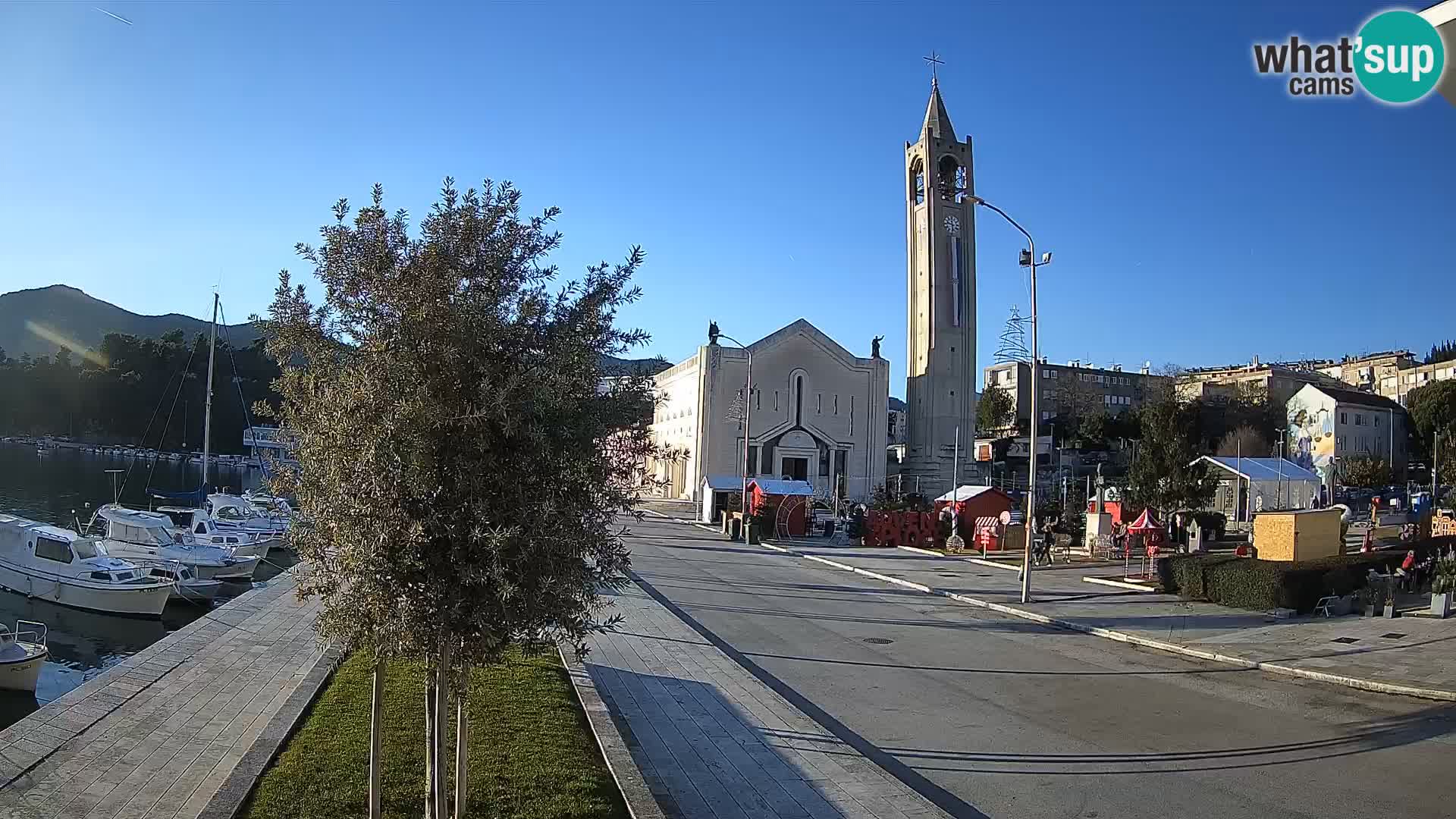 Spletna kamera Ploče | Osupljiv pogled na Rivo in katedralo