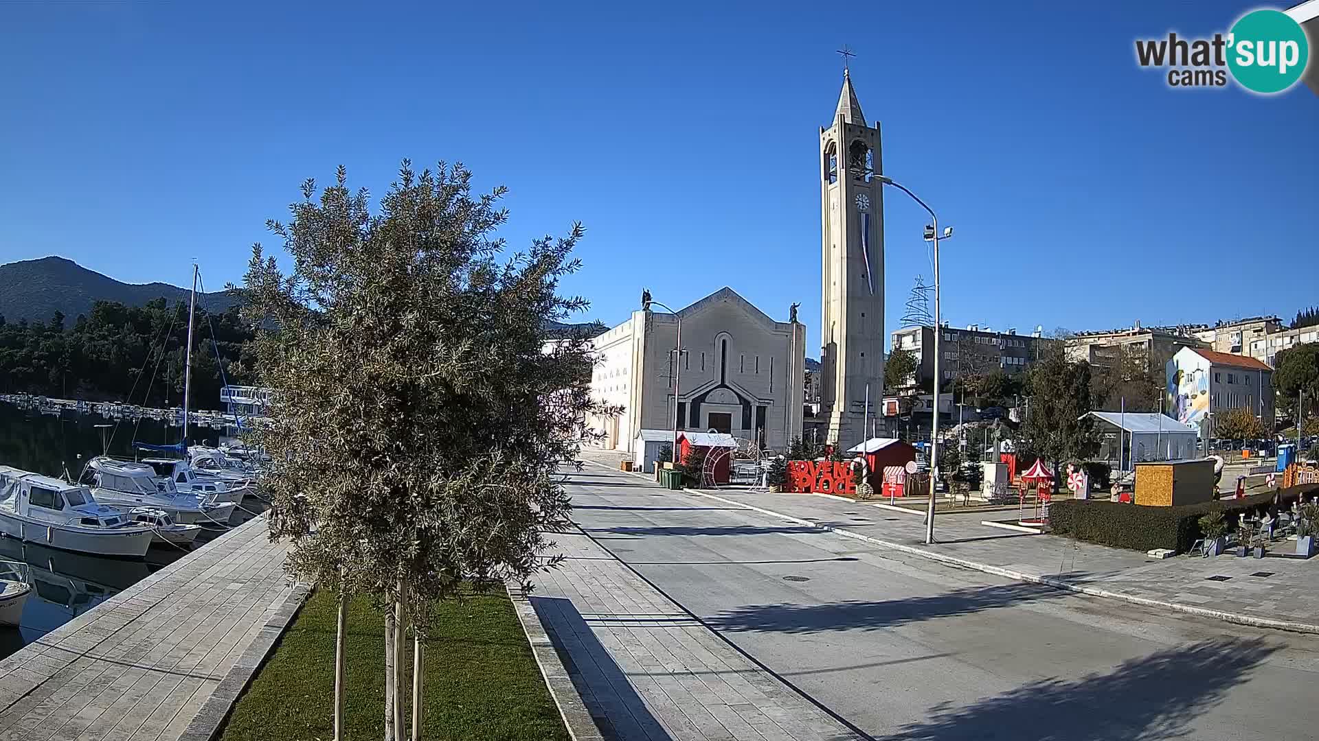 Spletna kamera Ploče | Osupljiv pogled na Rivo in katedralo