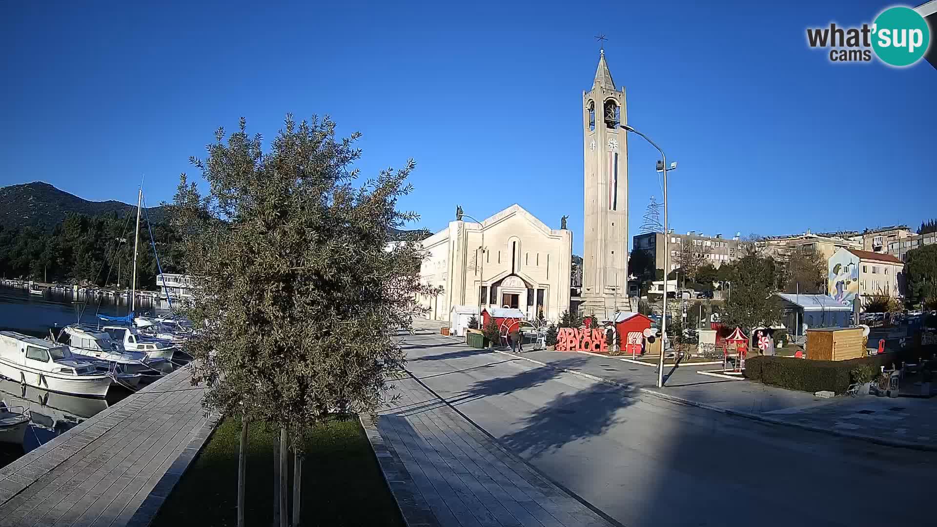 Spletna kamera Ploče | Osupljiv pogled na Rivo in katedralo