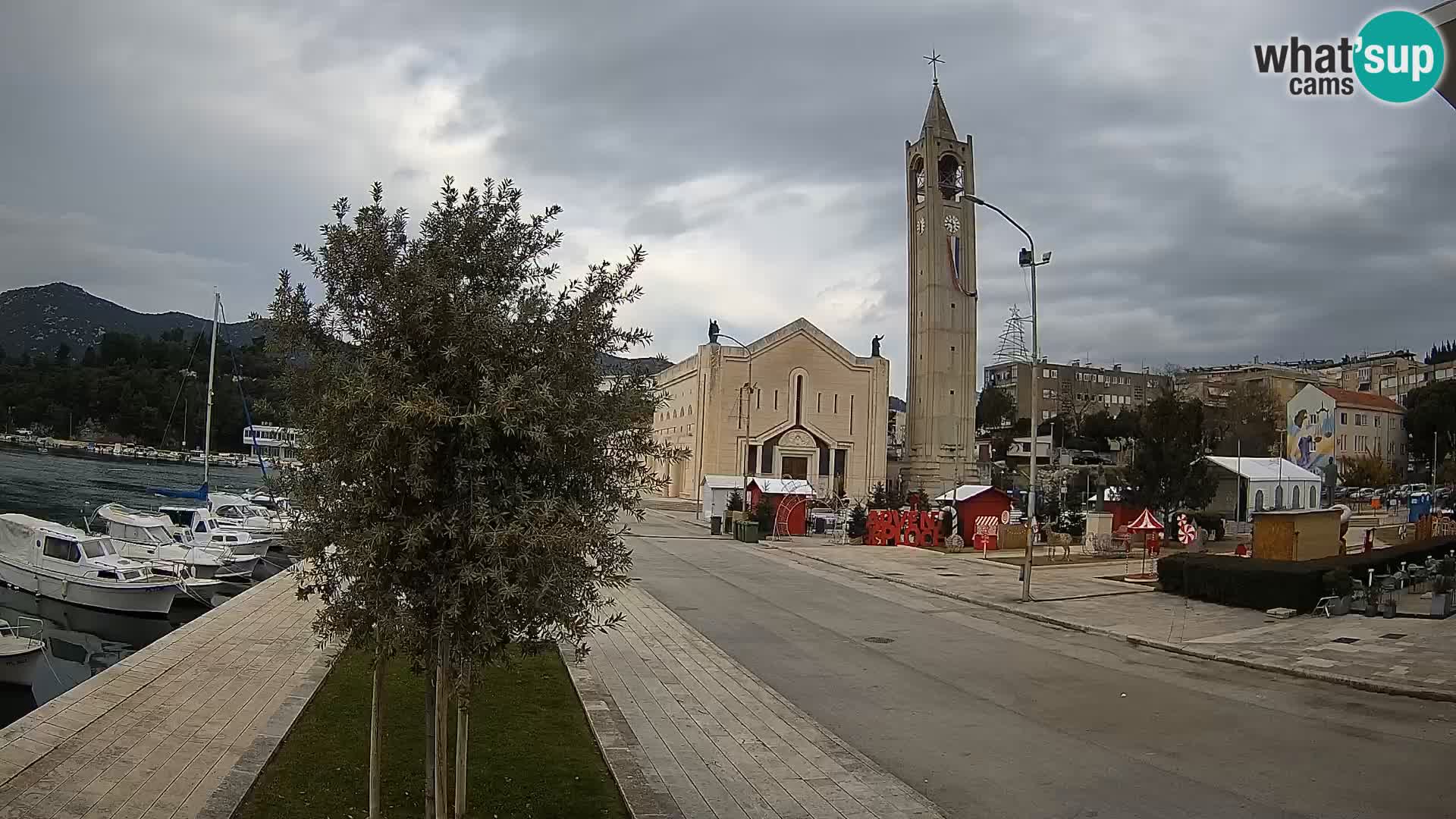 Spletna kamera Ploče | Osupljiv pogled na Rivo in katedralo