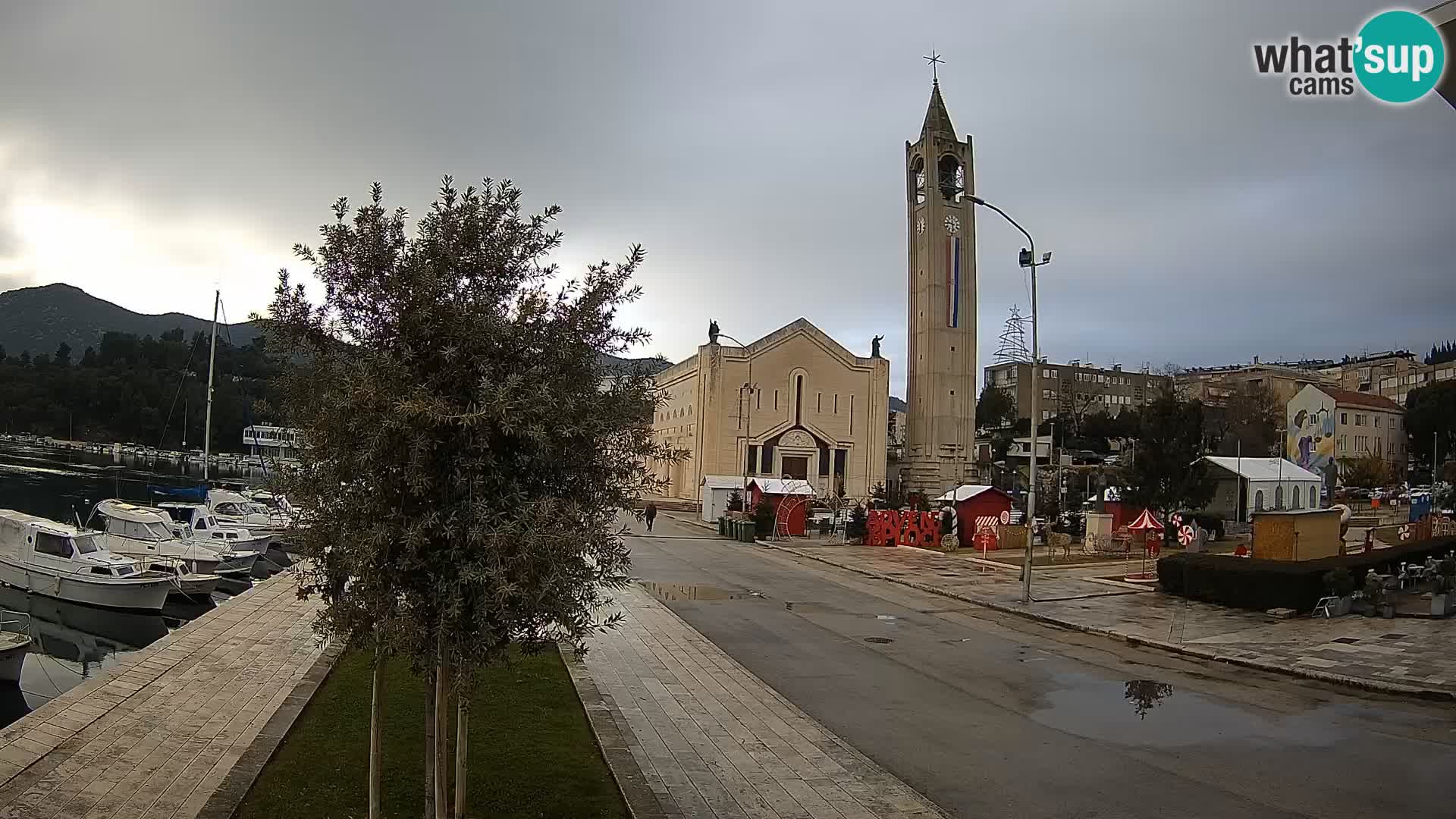 Spletna kamera Ploče | Osupljiv pogled na Rivo in katedralo