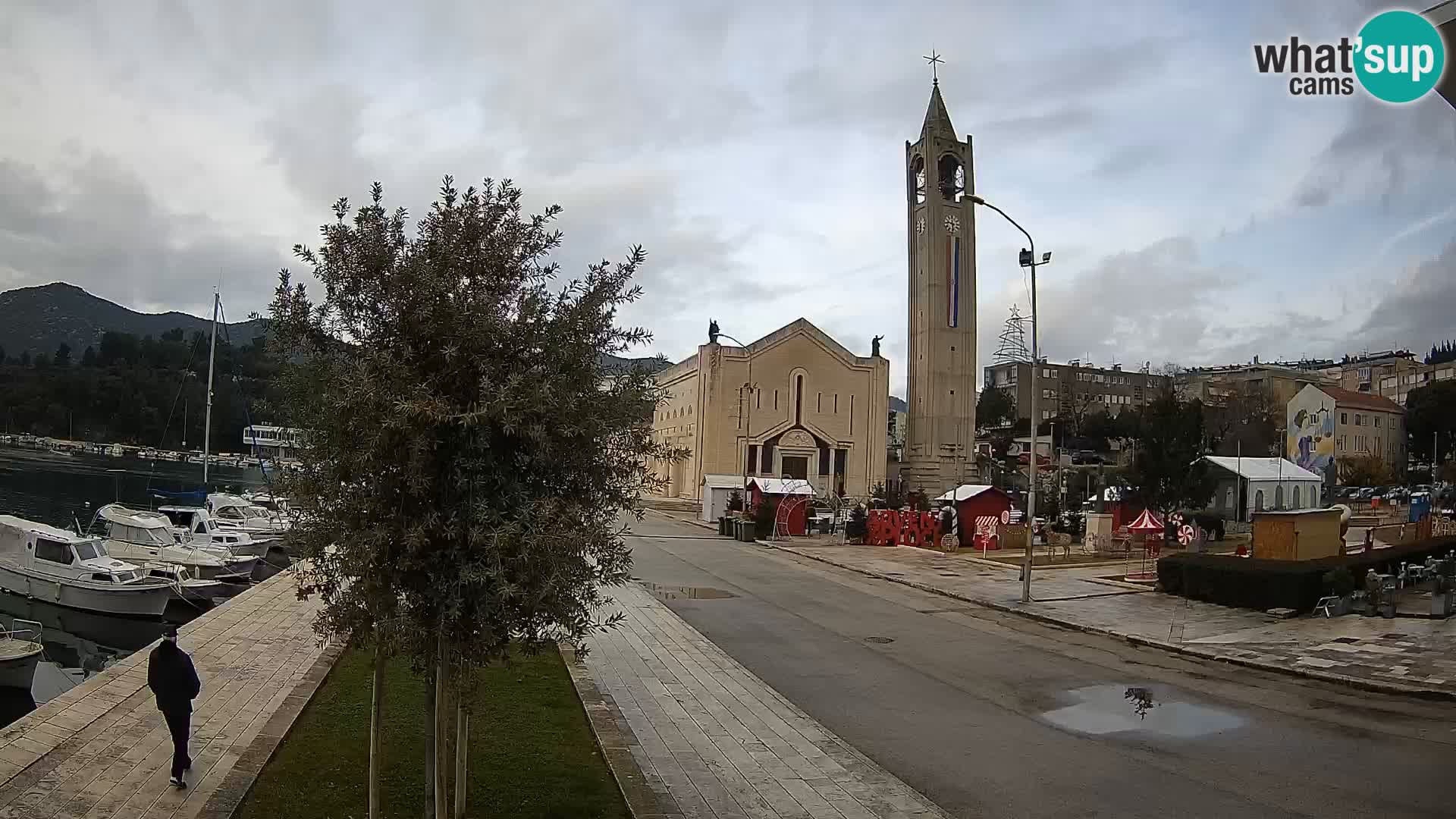 Ploče Cámara web | Vistas cautivadoras de Riva y la Catedral