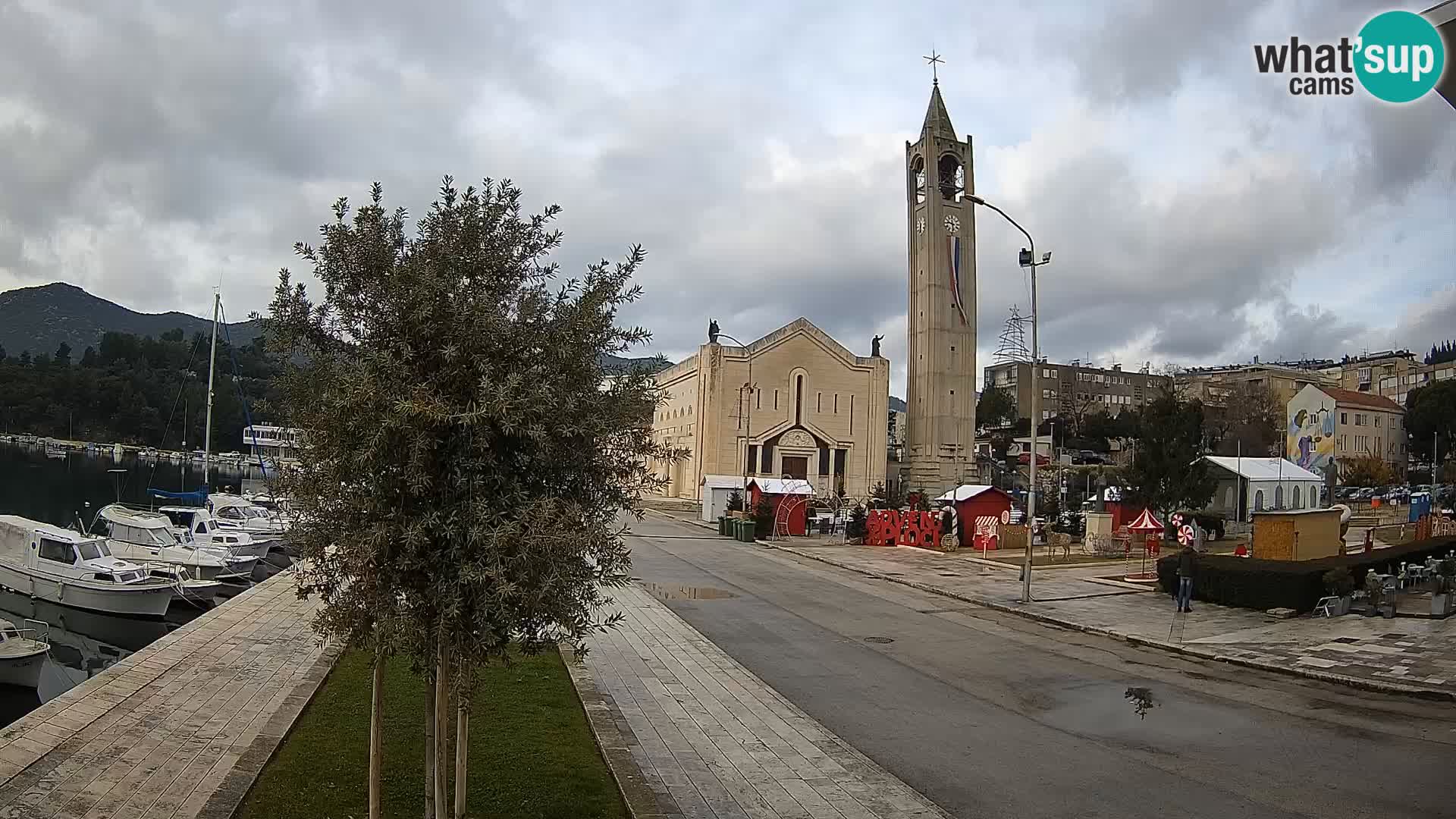 Ploče Cámara web | Vistas cautivadoras de Riva y la Catedral