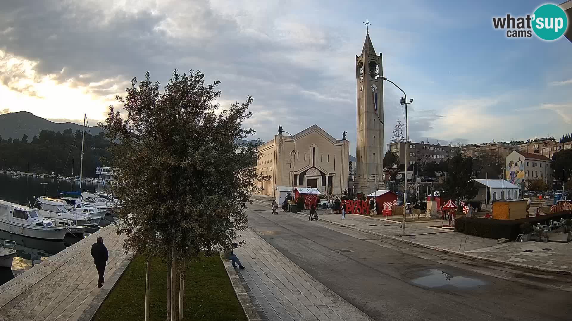 Webcam Ploče | Fesselnde Ausblicke auf Riva und die Kathedrale
