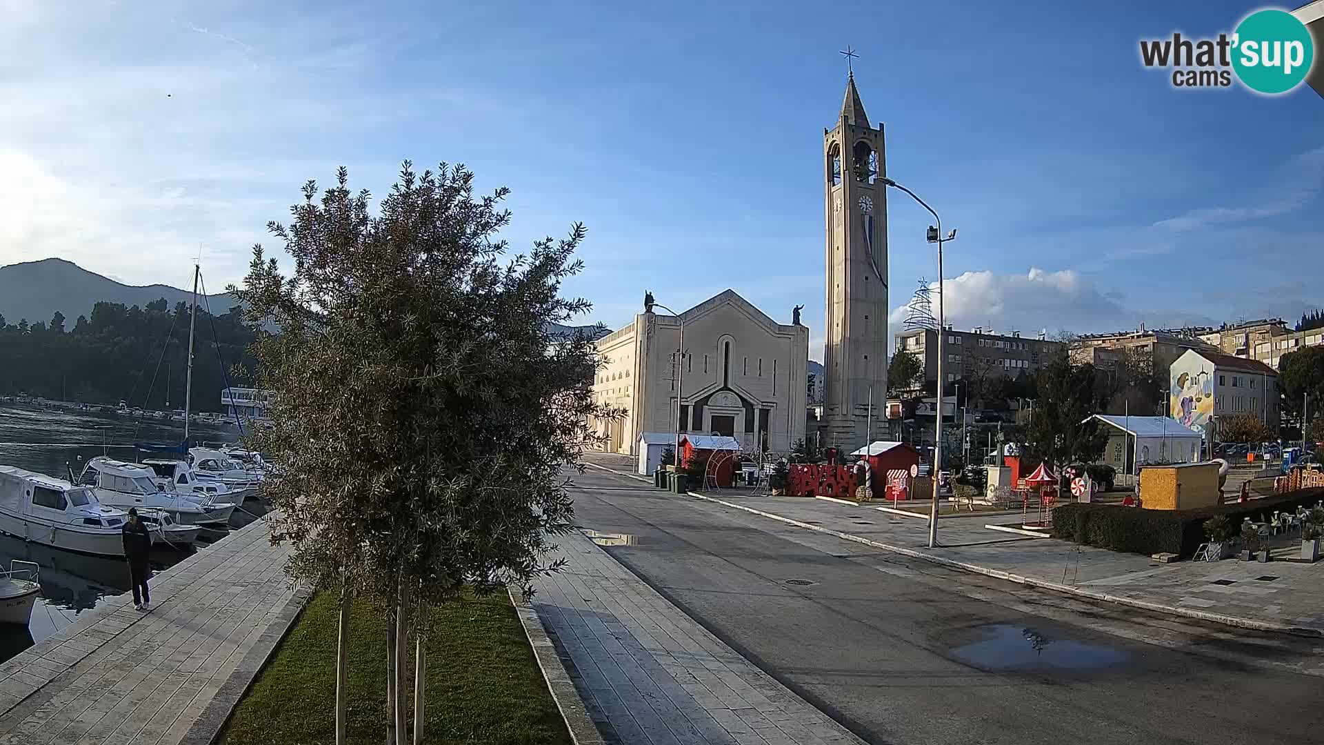 Ploče Cámara web | Vistas cautivadoras de Riva y la Catedral