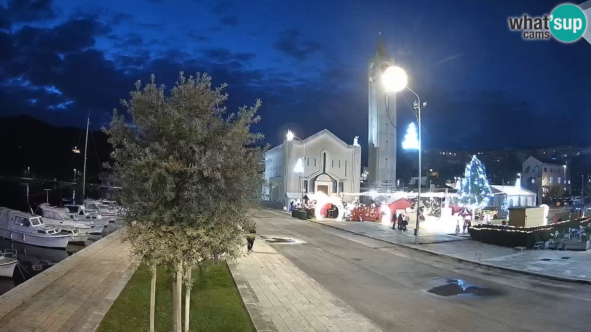 Spletna kamera Ploče | Osupljiv pogled na Rivo in katedralo