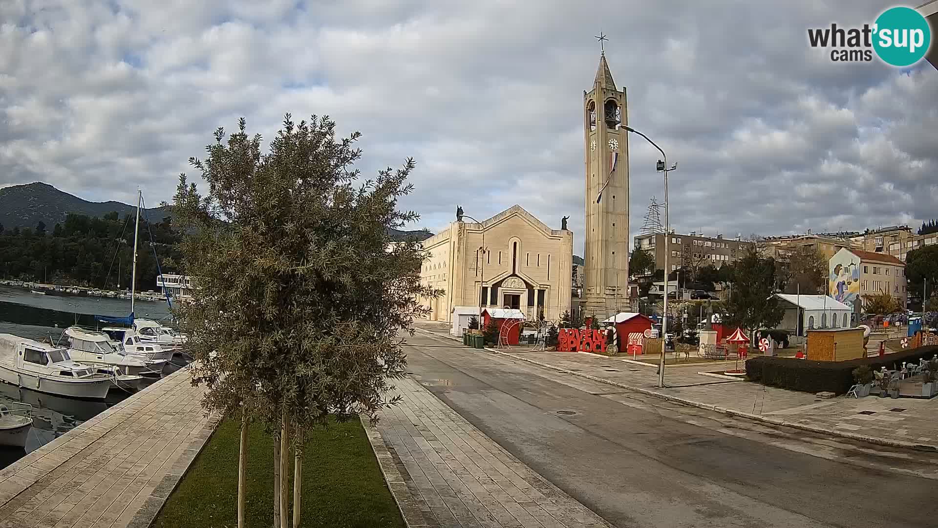 Ploče Cámara web | Vistas cautivadoras de Riva y la Catedral