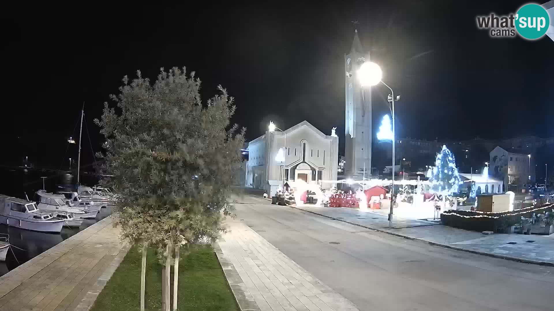 Webcam Ploče | Fesselnde Ausblicke auf Riva und die Kathedrale