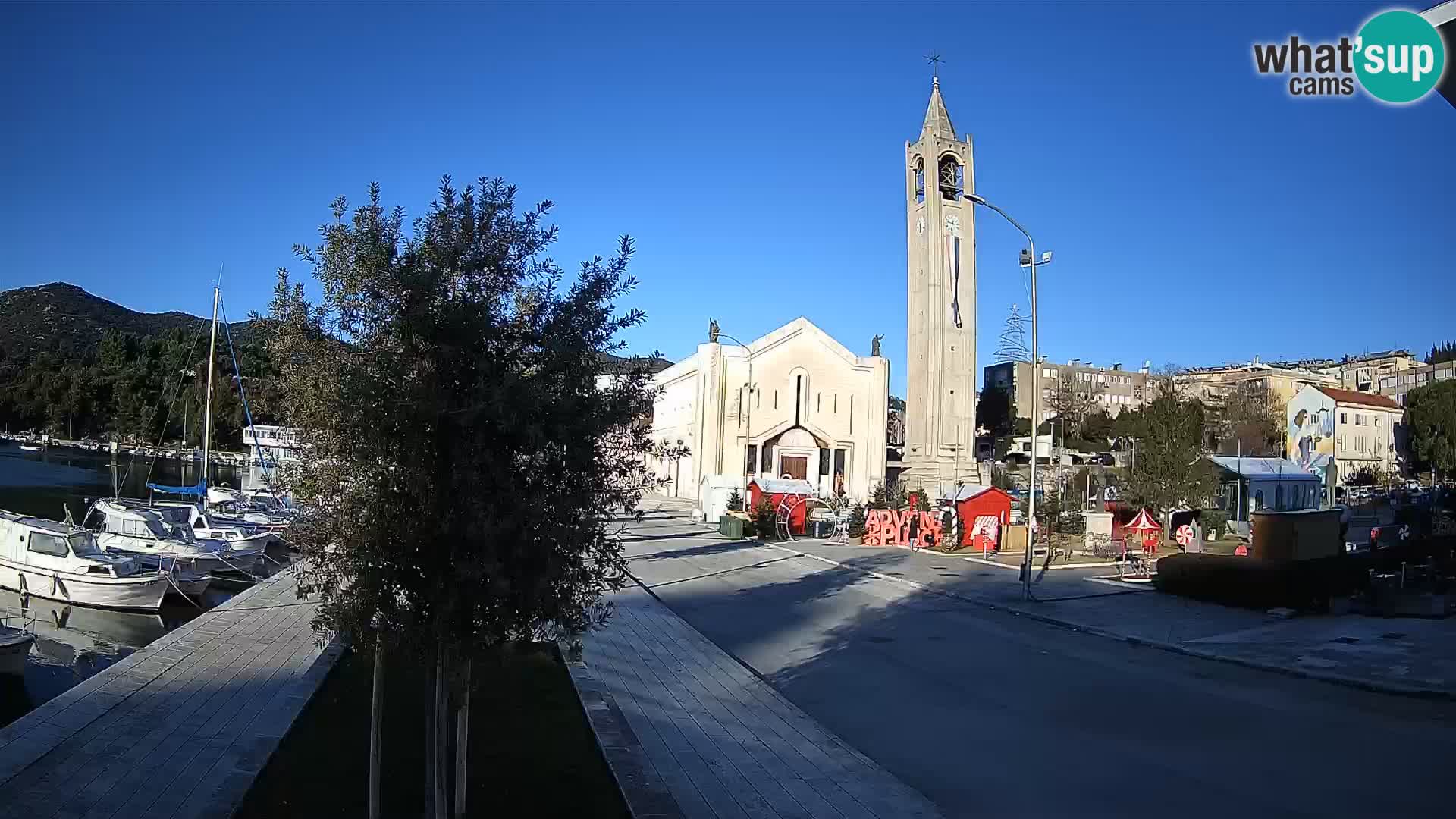 Webcam Ploče | Fesselnde Ausblicke auf Riva und die Kathedrale