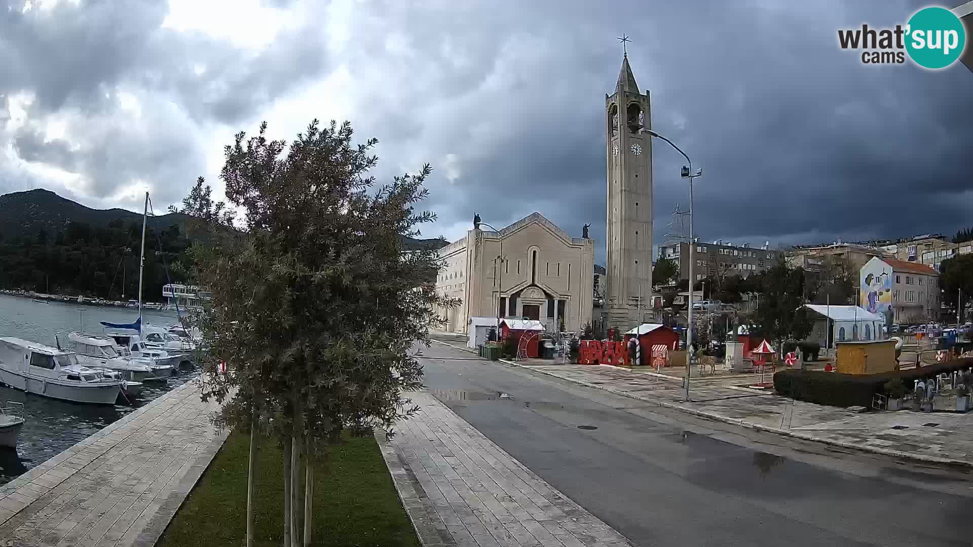 Ploče Cámara web | Vistas cautivadoras de Riva y la Catedral