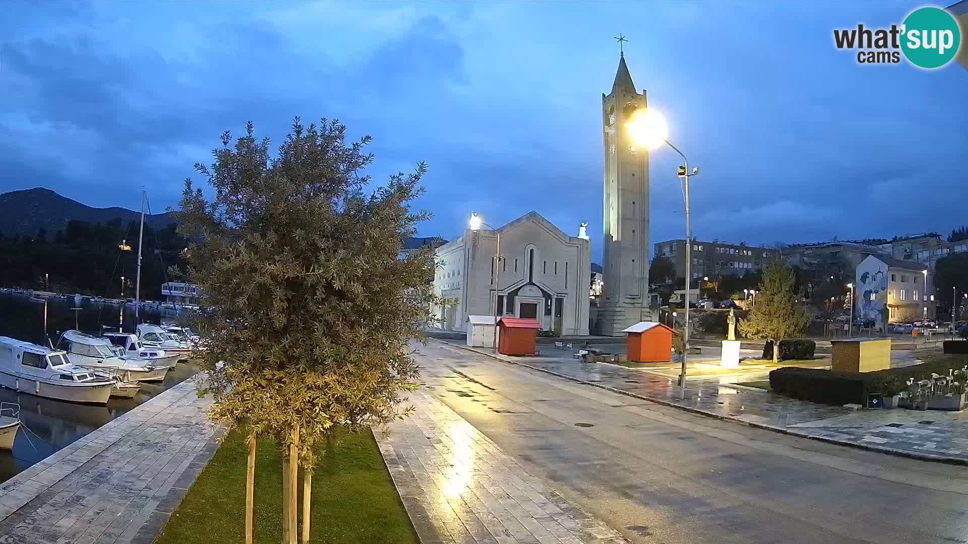 Webcam Ploče | Fesselnde Ausblicke auf Riva und die Kathedrale