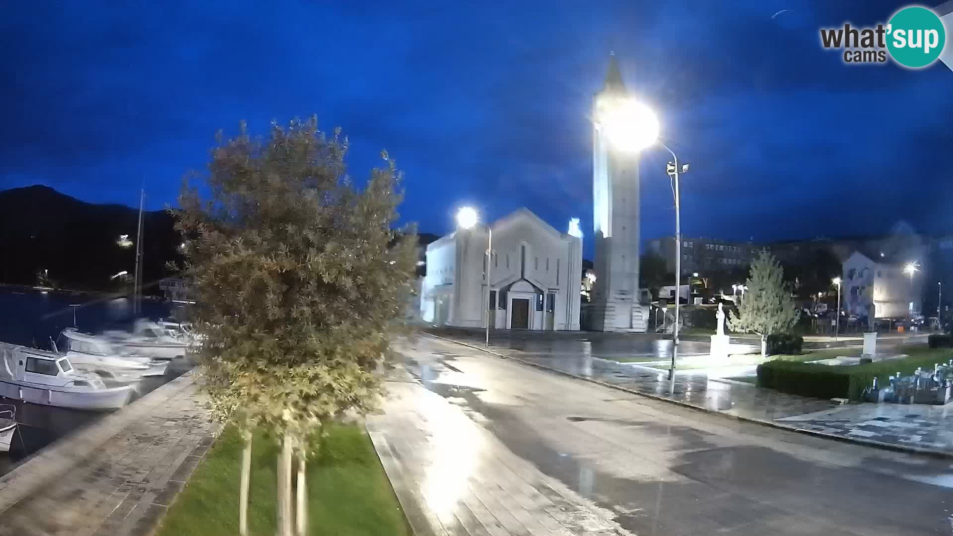 Ploče Webcam | Captivating Views of Riva and the Cathedral