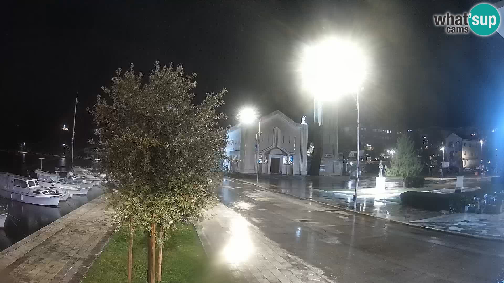 Spletna kamera Ploče | Osupljiv pogled na Rivo in katedralo