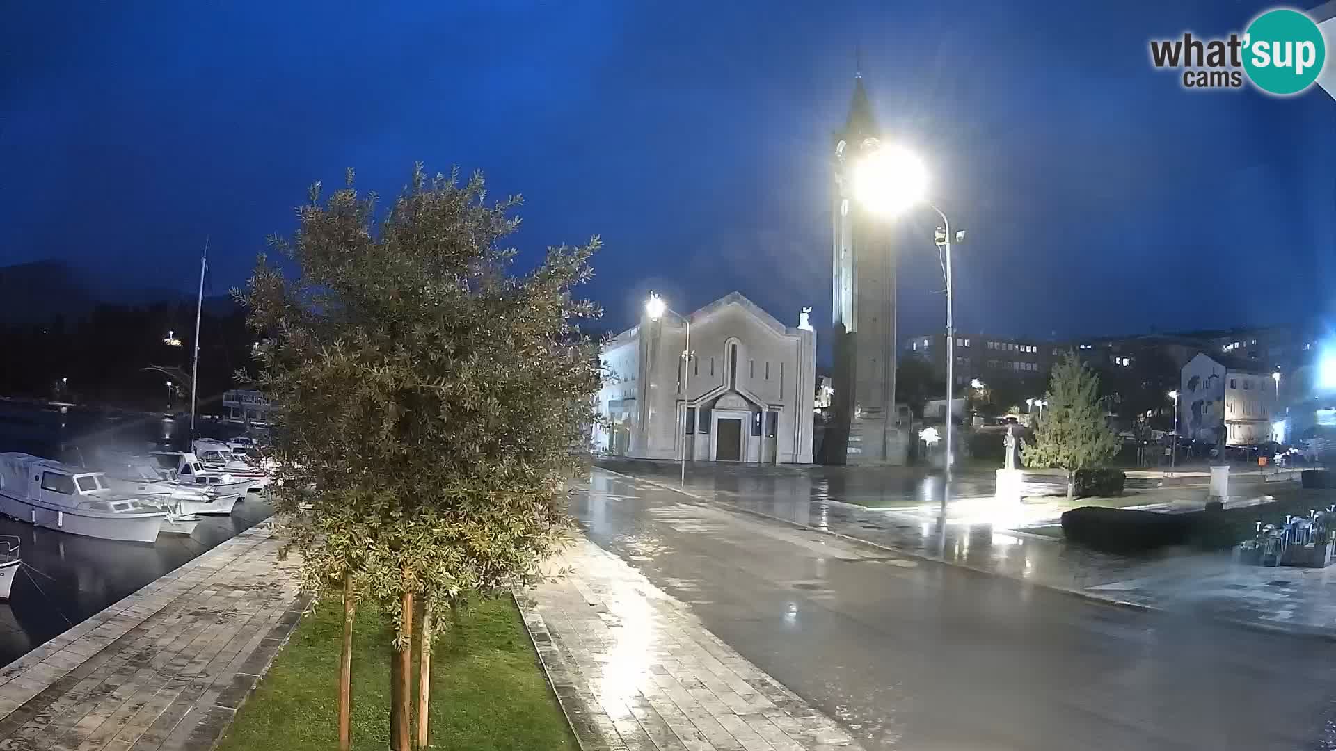 Ploče Webcam | Captivating Views of Riva and the Cathedral