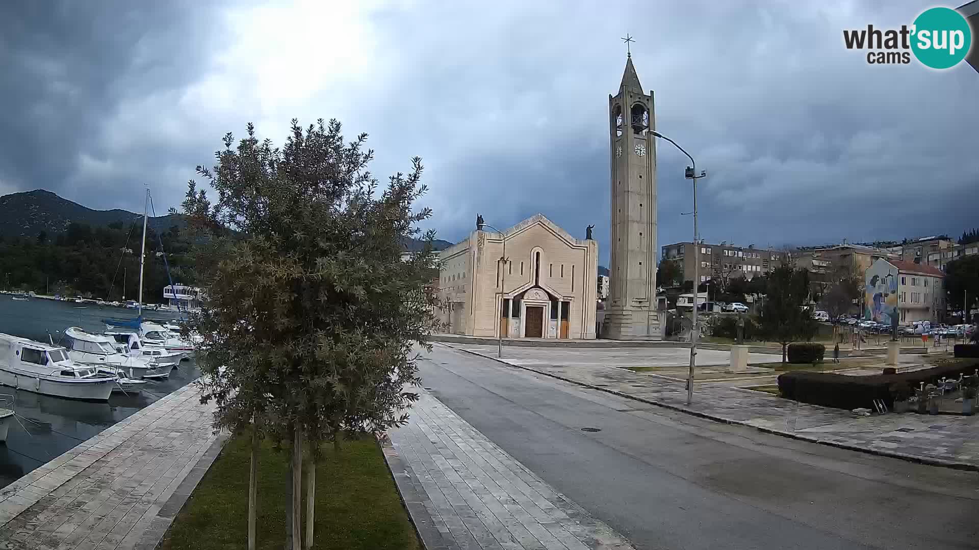 Webcam Ploče | Fesselnde Ausblicke auf Riva und die Kathedrale