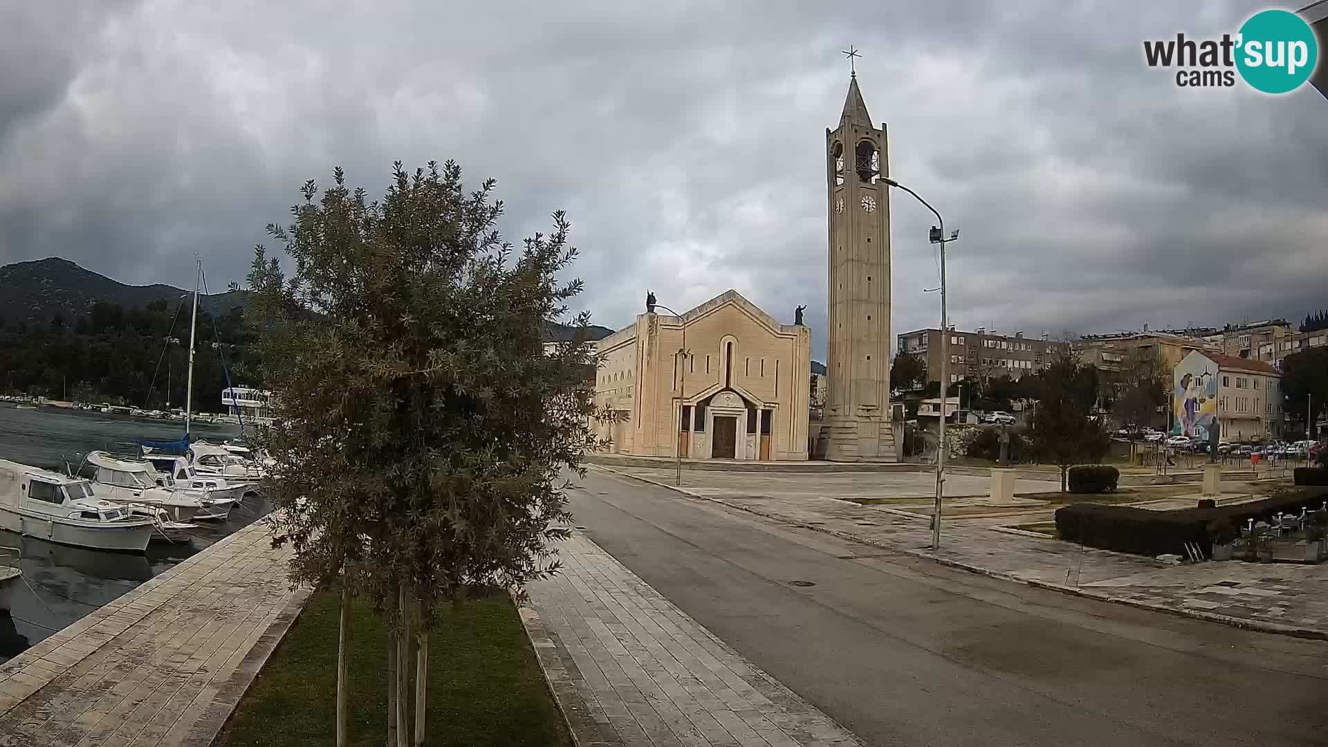 Spletna kamera Ploče | Osupljiv pogled na Rivo in katedralo